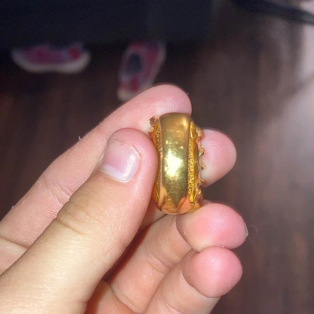 Gold ring